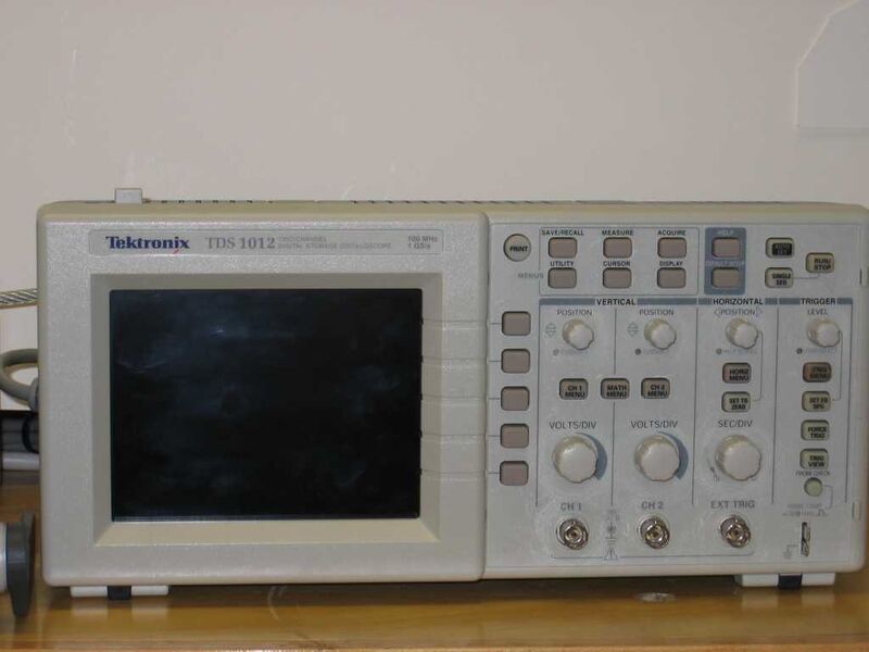 File:Tek tds1012.jpg
